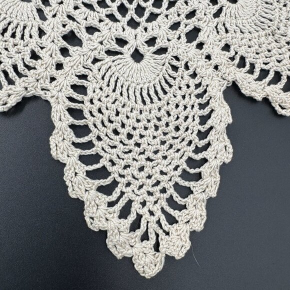 Hand Crocheted Vintage Beige Star Doily 9"x14" Cottage Core Kitchen Decor - Picture 4 of 8